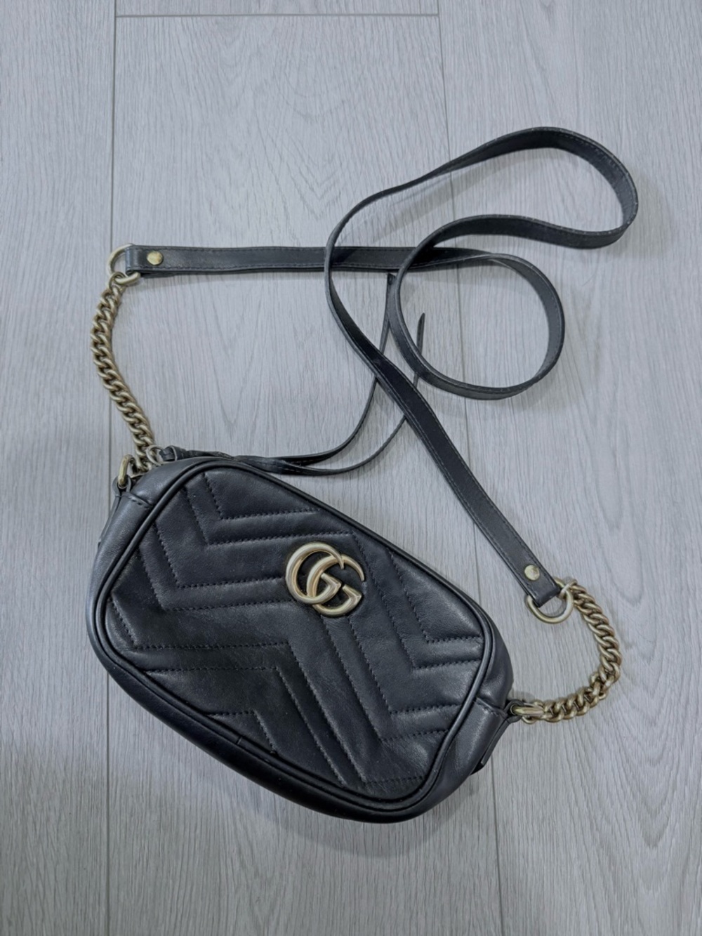 Black Leather Gucci Crossbody Bag